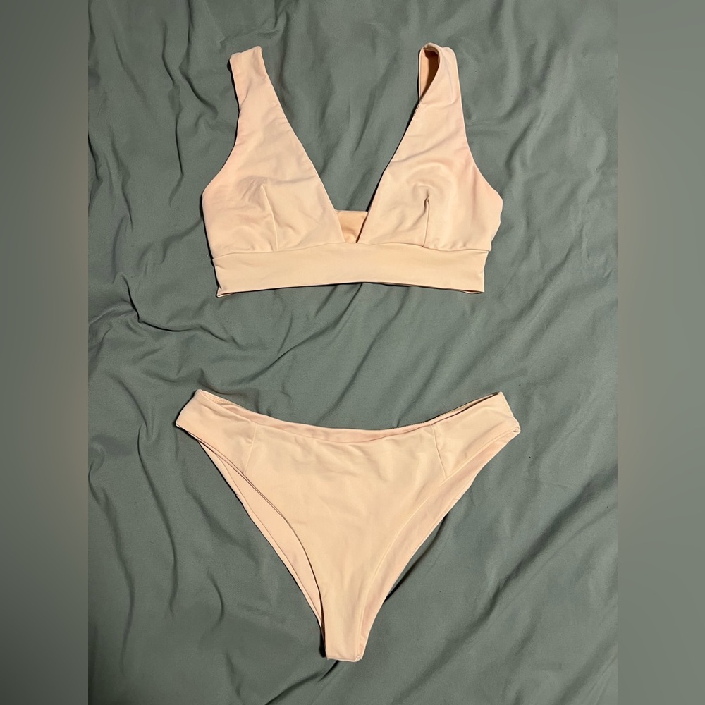 Lulu’s Bikini Set